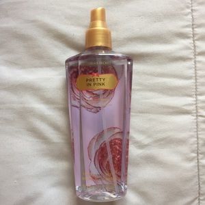 Victoria's Secret Pretty in Pink Fragrance Mist